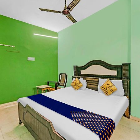 Spot On 81122 Saket Honest Hotel Ayodhya Exterior photo