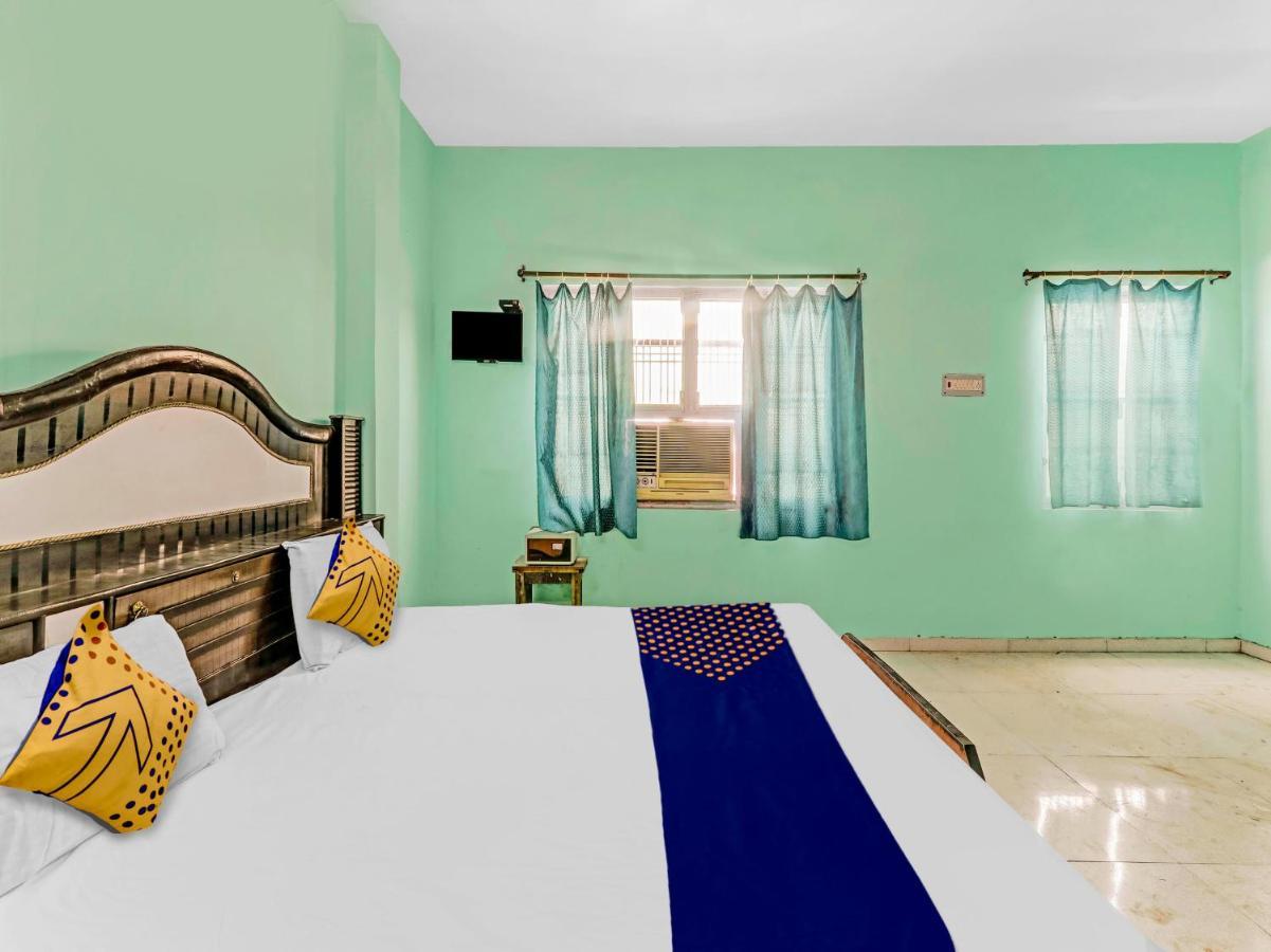 Spot On 81122 Saket Honest Hotel Ayodhya Exterior photo