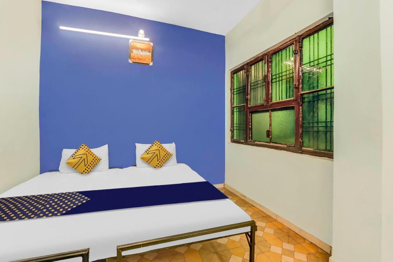 Spot On 81122 Saket Honest Hotel Ayodhya Exterior photo